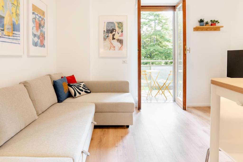 Luxury 1 Bedroom Apartment, Close To San Siro, Fiera And 10 Min Metro To Duomo Милан Экстерьер фото