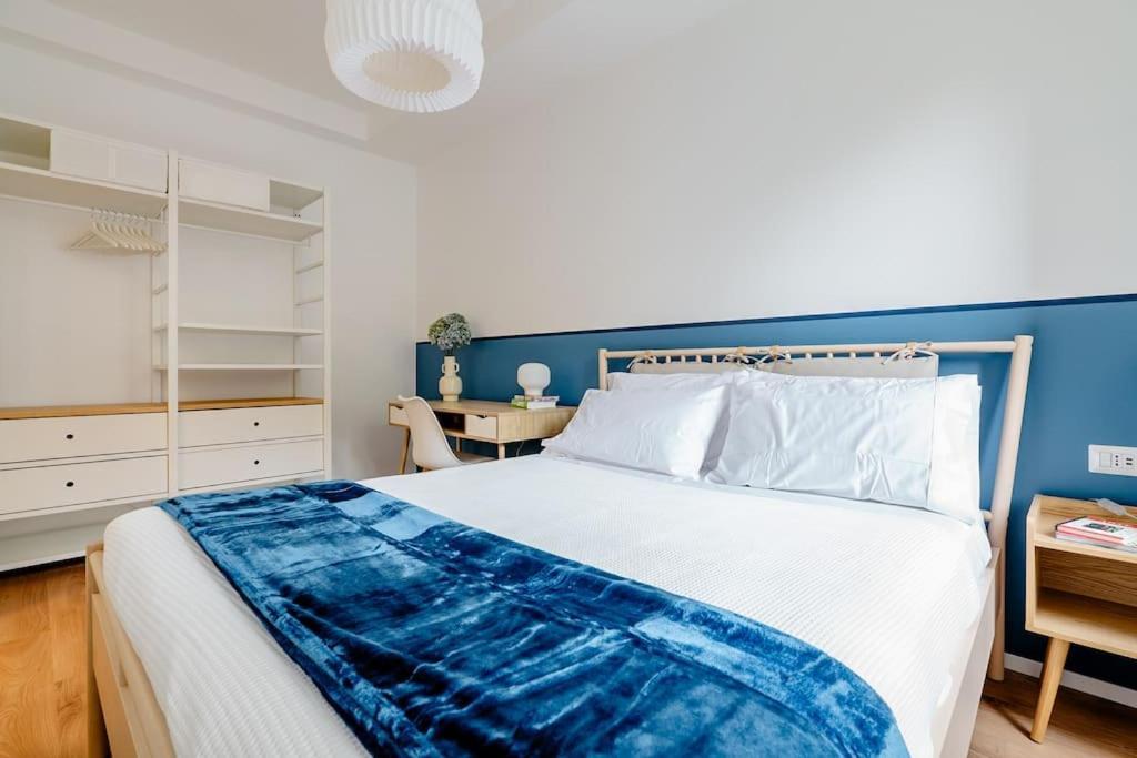Luxury 1 Bedroom Apartment, Close To San Siro, Fiera And 10 Min Metro To Duomo Милан Экстерьер фото